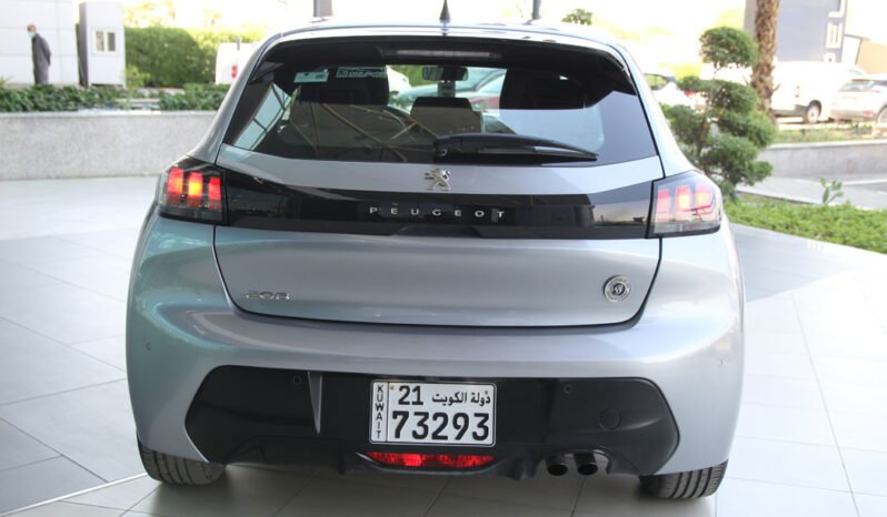 Peugeot 208 Active 1.2 AT full