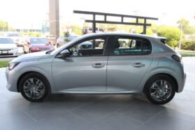 Peugeot 208 Active 1.2 AT