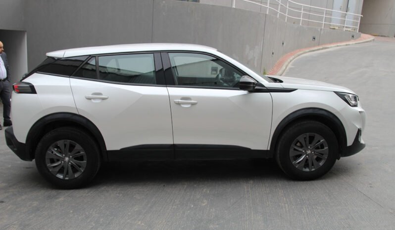 Peugeot 2008 Active 1.2 AT full