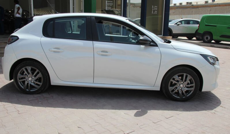 Peugeot 208 Active 1.2 AT full