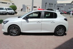 Peugeot 208 Active 1.2 AT full