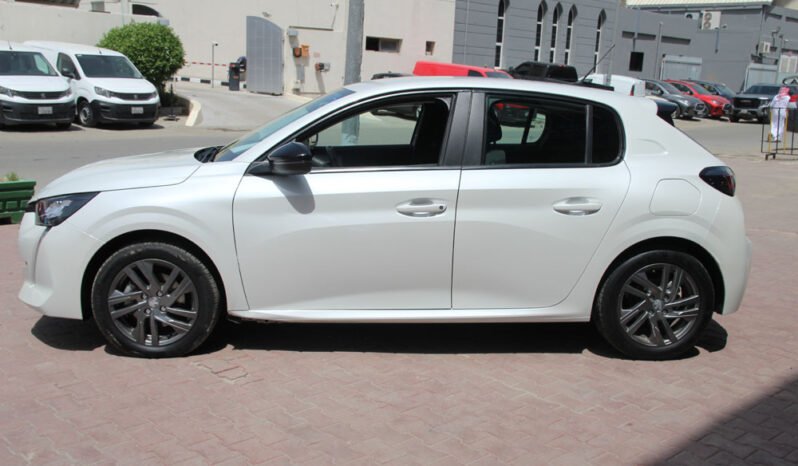 Peugeot 208 Active 1.2 AT full