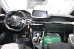 Peugeot 208 Active 1.2 AT full