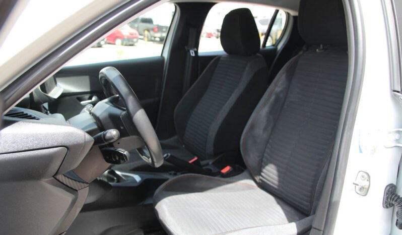 Peugeot 208 Active 1.2 AT full