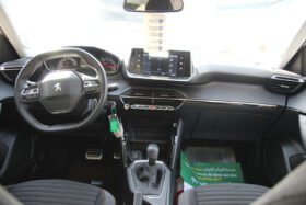 Peugeot 2008 Active 1.6 AT