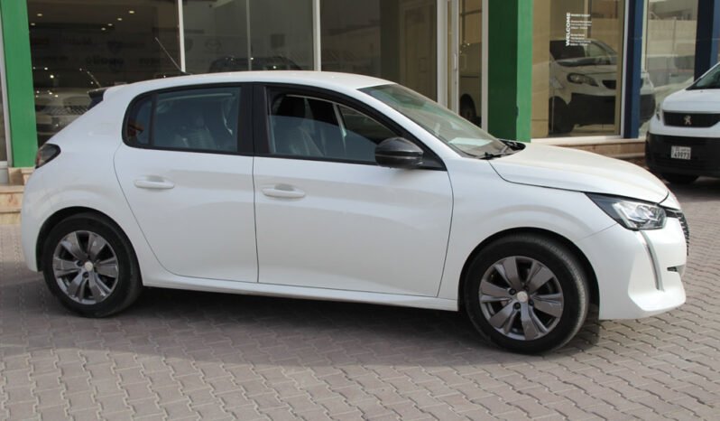 Peugeot 208 Active 1.2 AT full