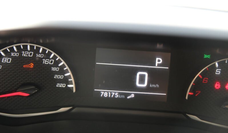 Peugeot 208 Active 1.2 AT full