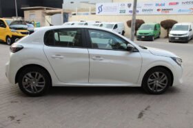 Peugeot 208 Active 1.2 AT